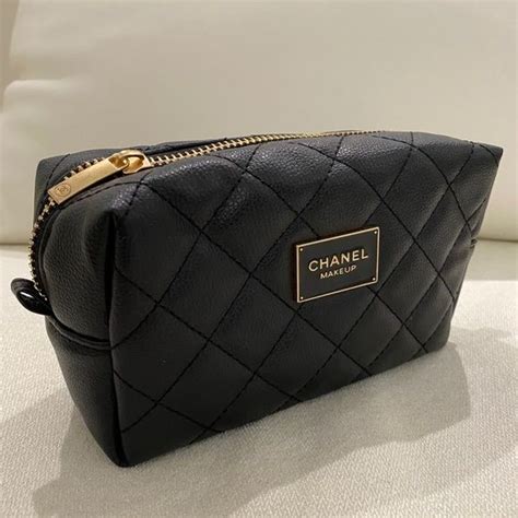 maquiagem chanel|chanel makeup bag 2023.